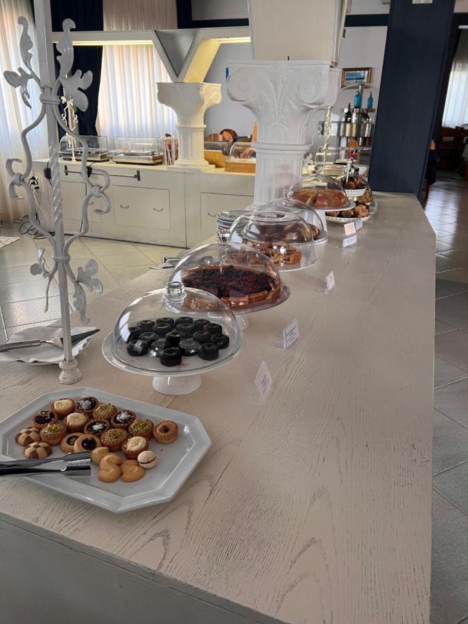 G&D Hotel Deanna Pool&Brunch Milano Marittima Ngoại thất bức ảnh