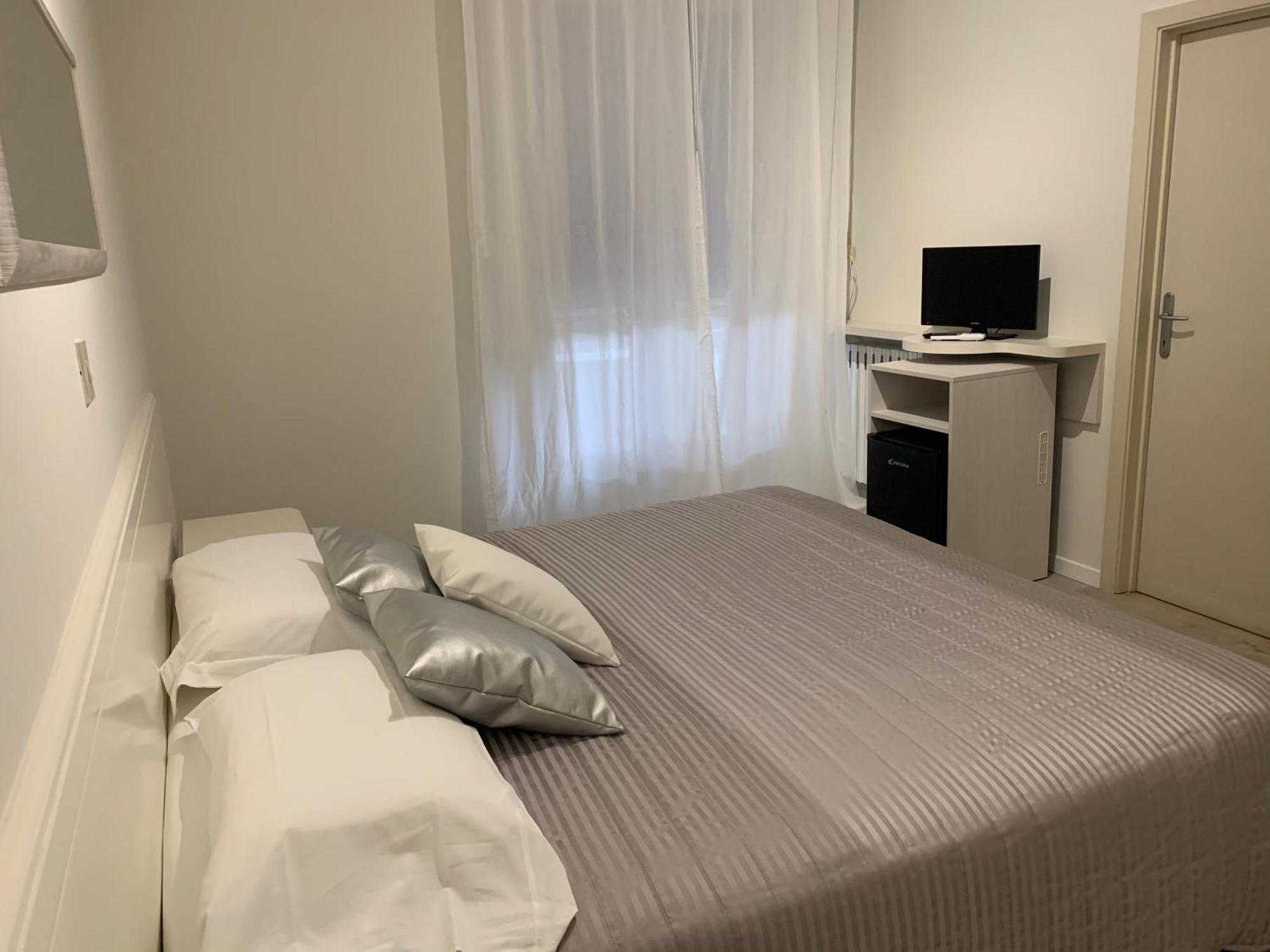 G&D Hotel Deanna Pool&Brunch Milano Marittima Phòng bức ảnh