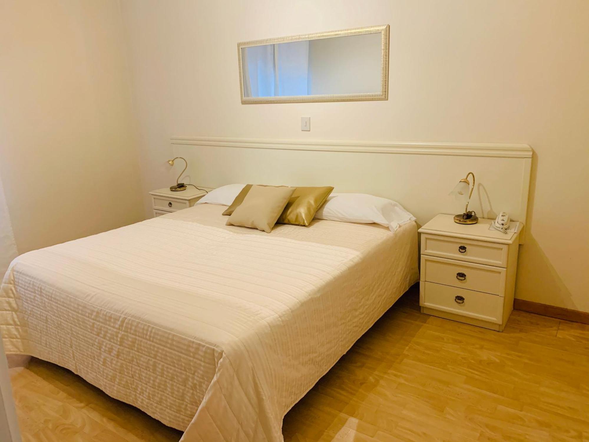 G&D Hotel Deanna Pool&Brunch Milano Marittima Phòng bức ảnh