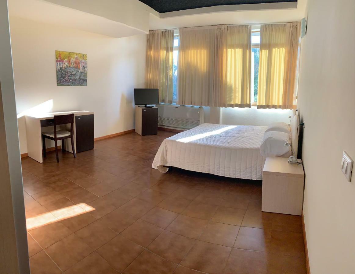 G&D Hotel Deanna Pool&Brunch Milano Marittima Ngoại thất bức ảnh